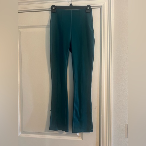 Halara NWT pants size small - Picture 1 of 5